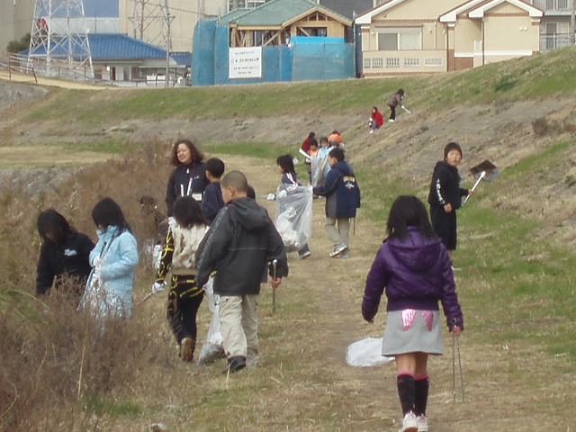 �S�~�E�����i�U�B